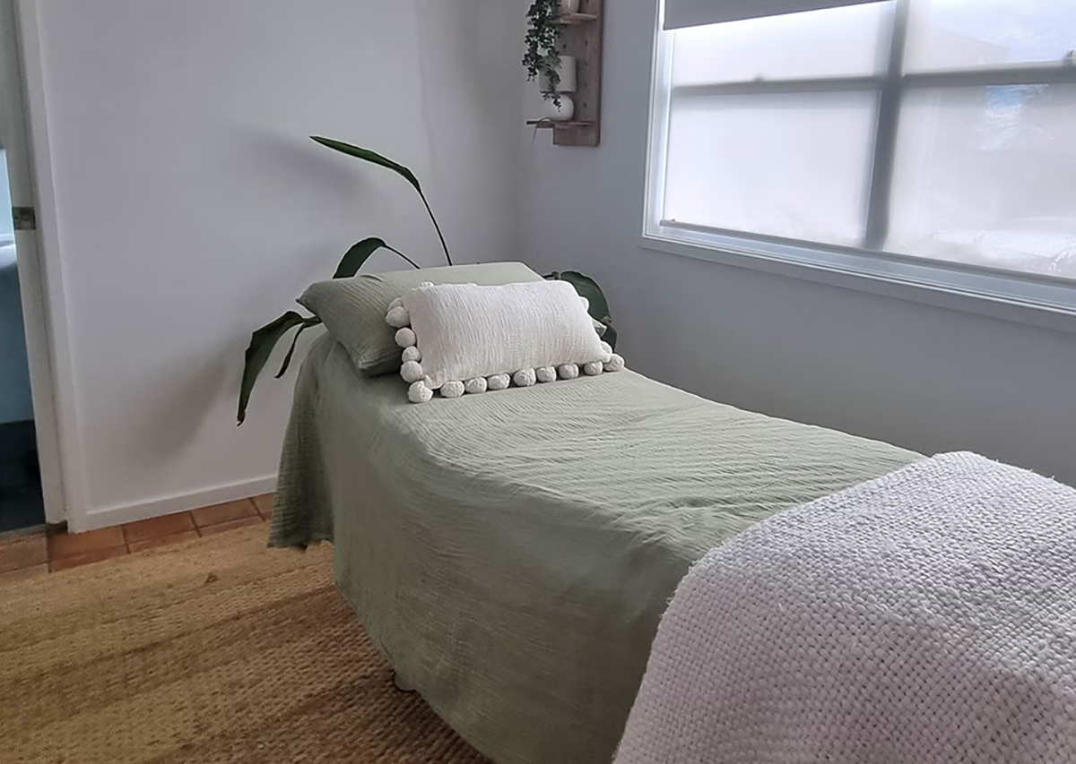 Samantha Melling Massage Therapist, Blacksmiths, NSW