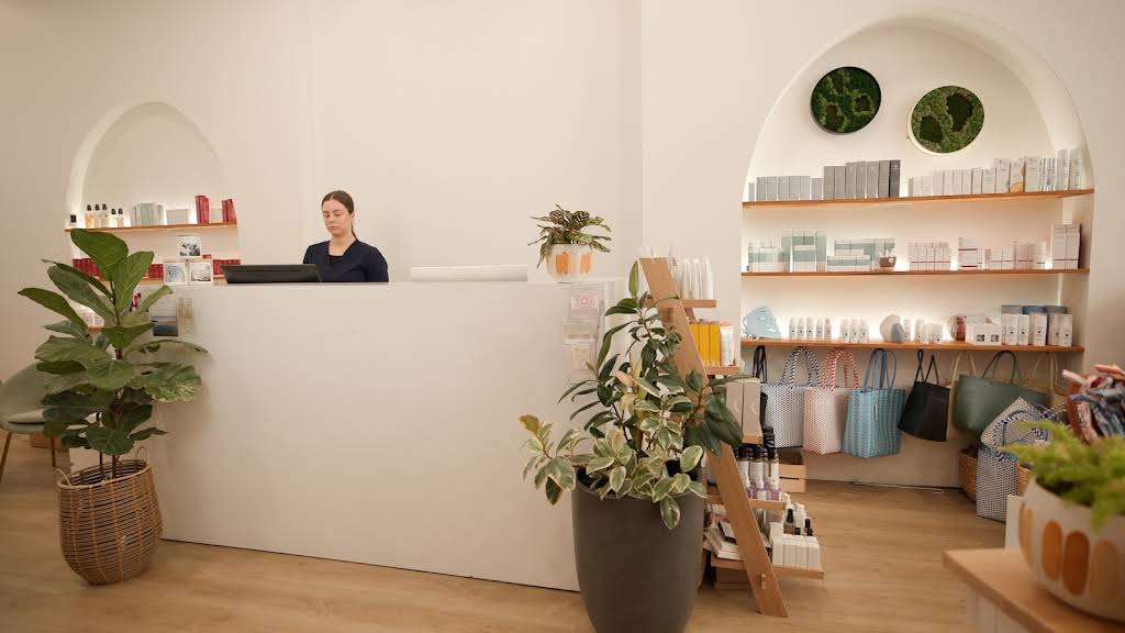 CALMA Spa. Skin. Wellbeing. Retail therapy., Armadale, VIC