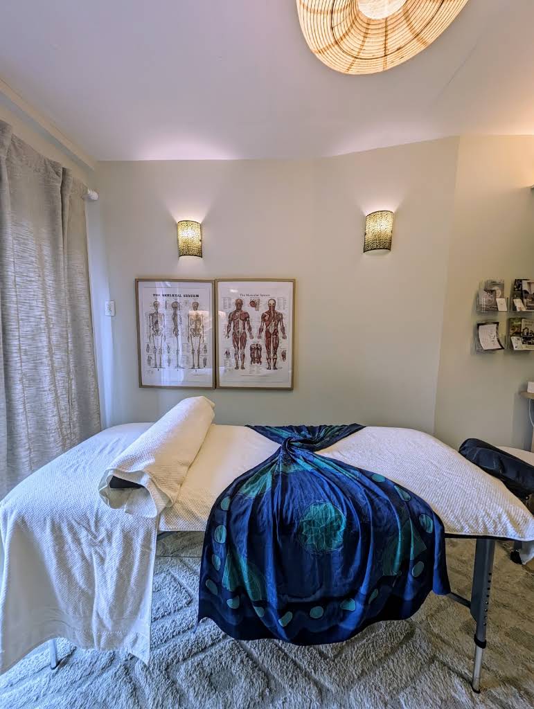 Deep & Meaningful Relax and Remedial, Stafford Heights, QLD